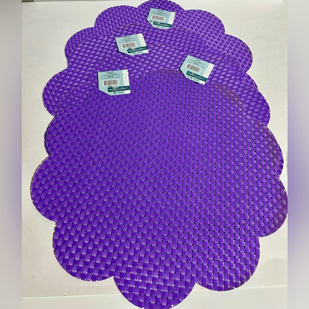 Purple Flower Scallop 14”Placemats Plastic Weave Spring Shop Set 4 NEW Summer